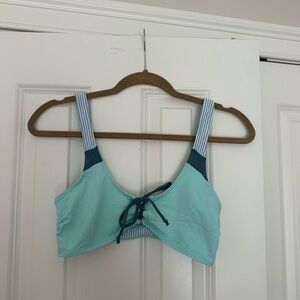 LEVITATE BIKINI TOP
